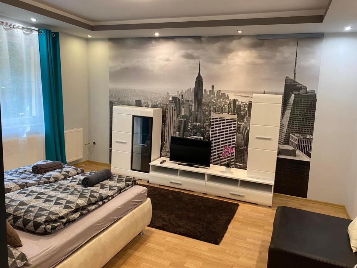 Gabrielle2 apartman Debreţin Exterior foto